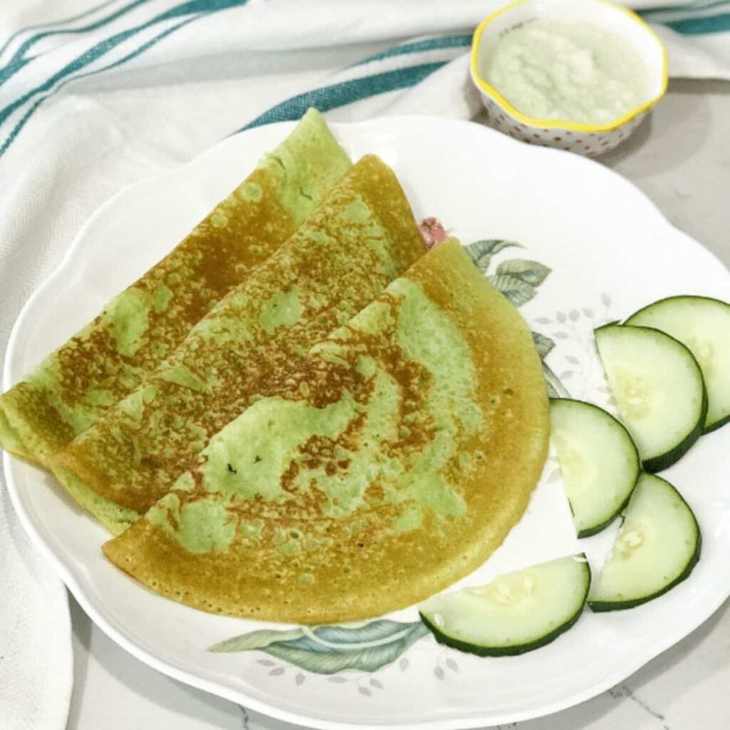 A plate of Keera dosa