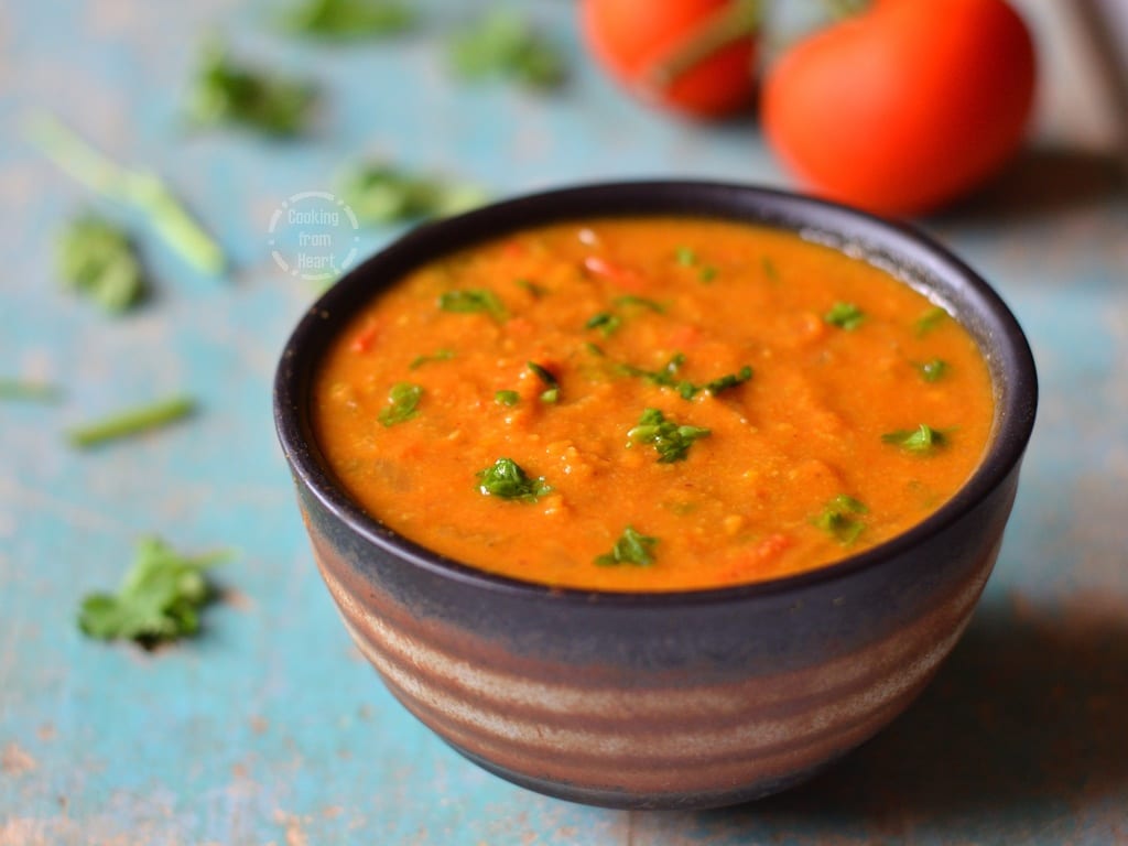 A bowl of tomato kurma